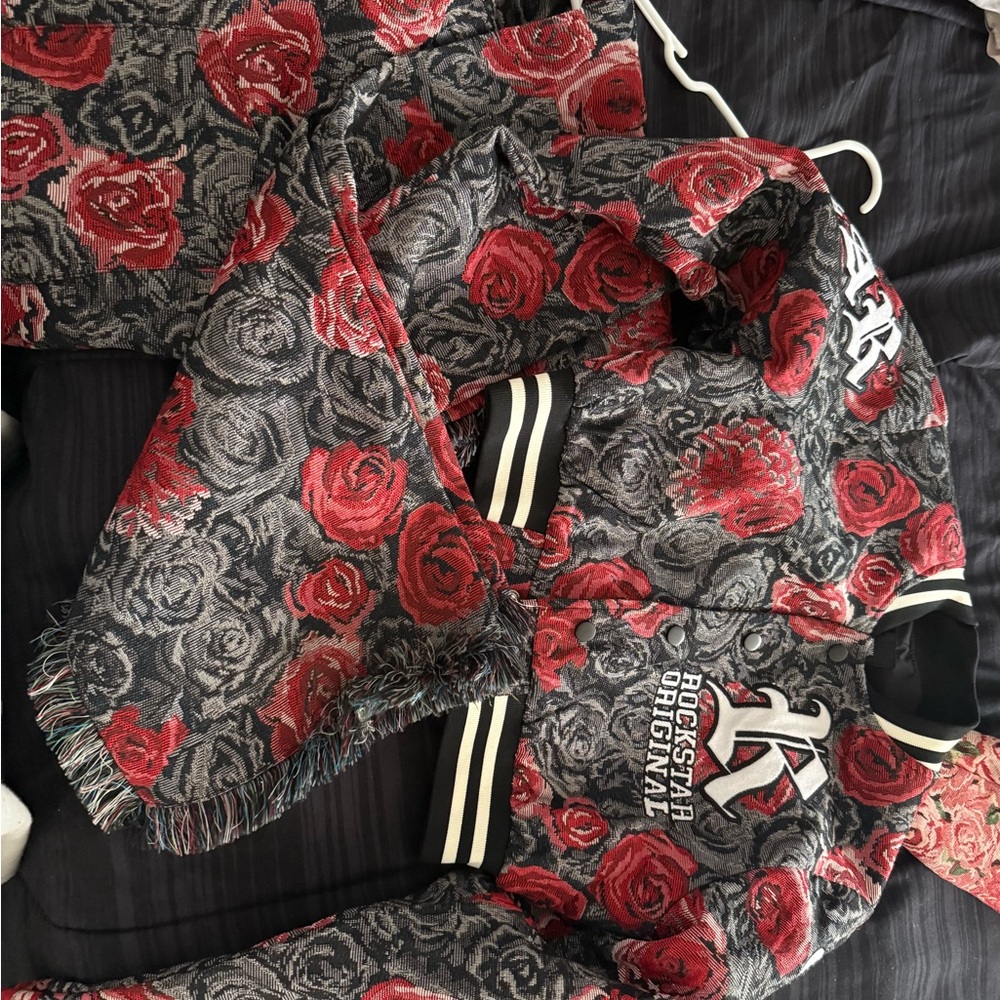 Rockstar Original “DARR Black & Red Tapestry” Varsity Set
